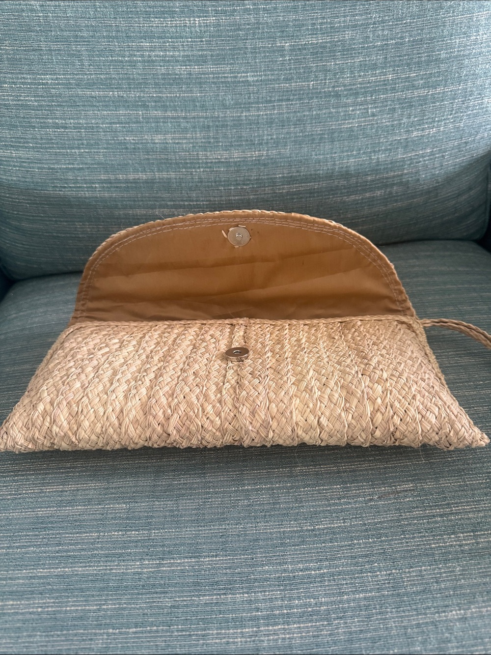 Woven Straw Clutch Bag in Natural - Women's Summer Handbag - Picture 3 of 3